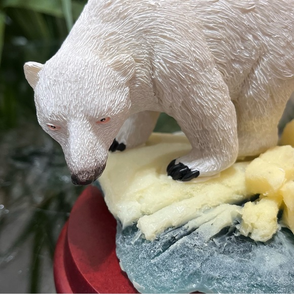🧊 Polar Bear Statue 🧊 Cadona Collection - Picture 9 of 10